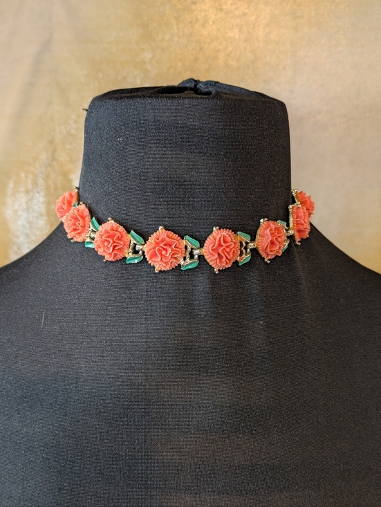 Jewelry - Vintage Floral Choker Necklace